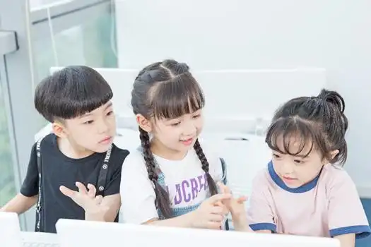 如何选择适合孩子的少儿AI编程课程?
