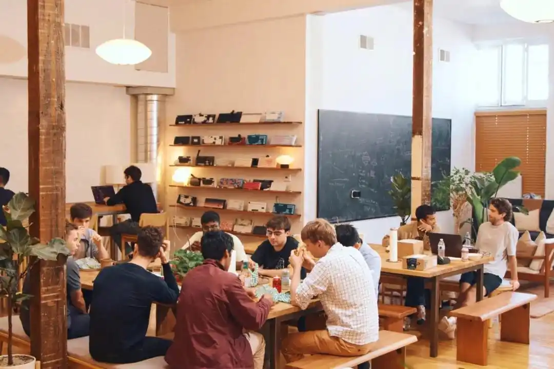 在 Cursor 工作两个月,我揭开了这家公司成功的神秘面纱