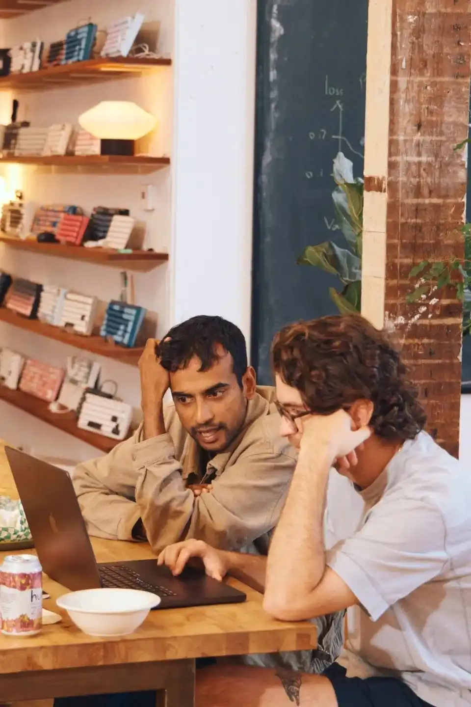 在 Cursor 工作两个月,我揭开了这家公司成功的神秘面纱